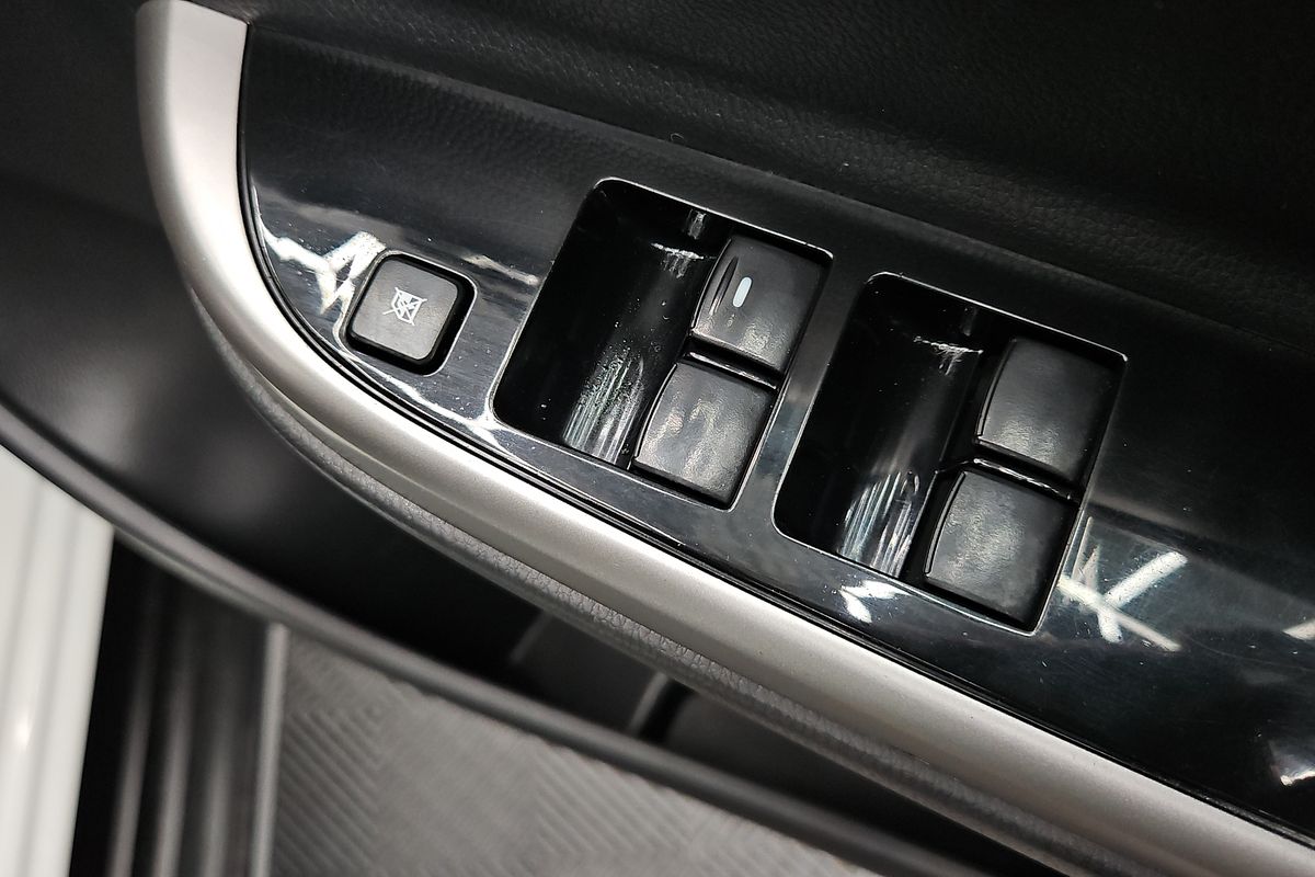 2019 Mitsubishi Triton GLS MR 4X4