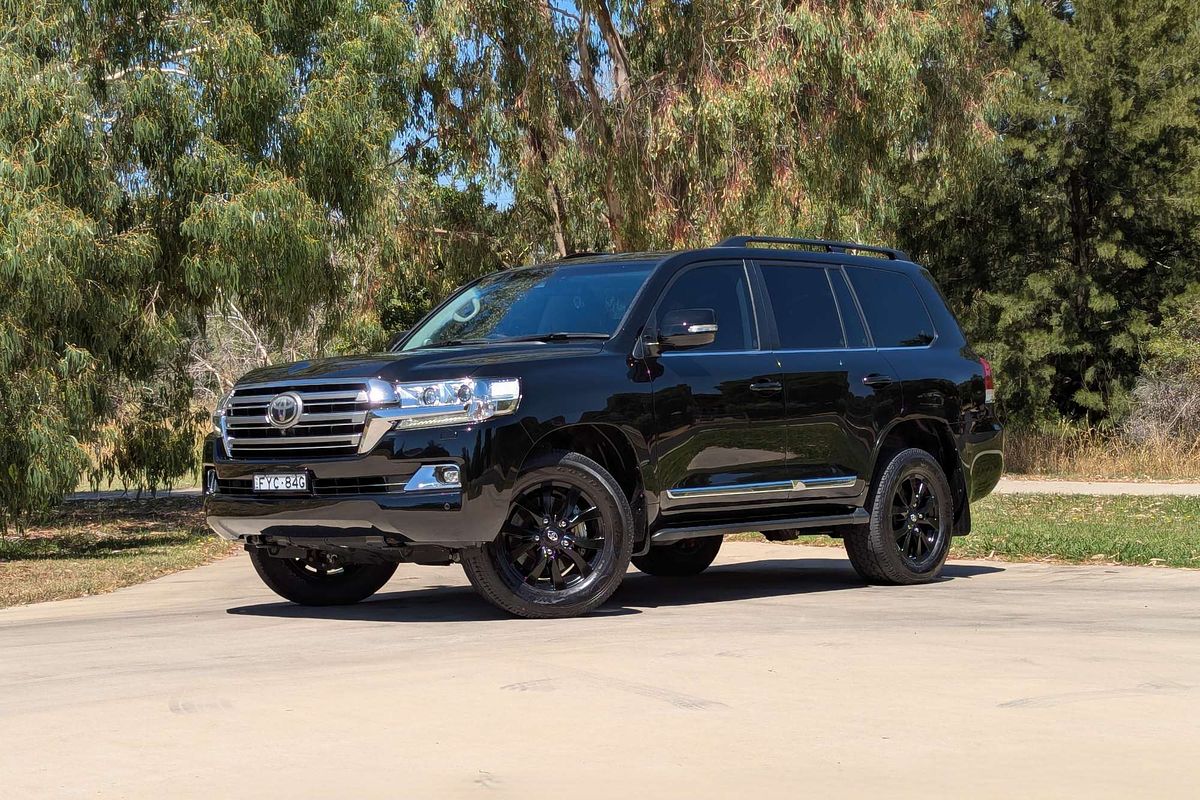 2020 Toyota Landcruiser Sahara VDJ200R