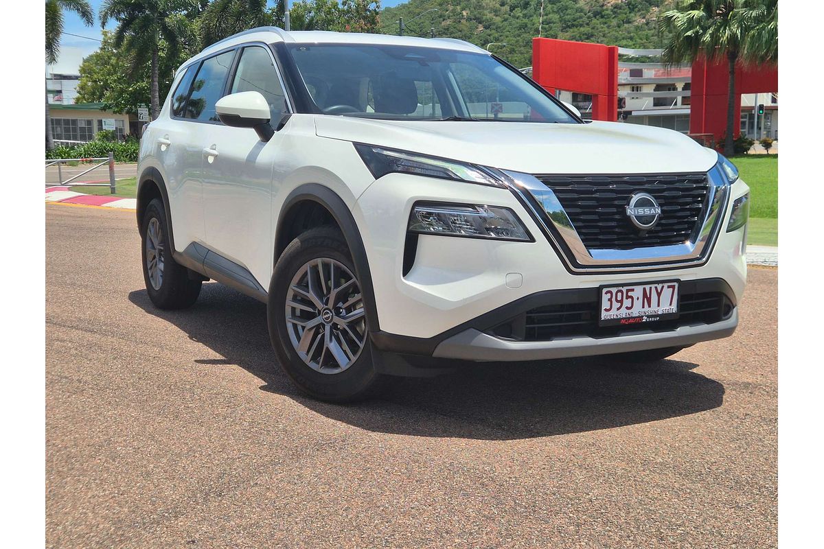 2025 Nissan X-TRAIL ST T33