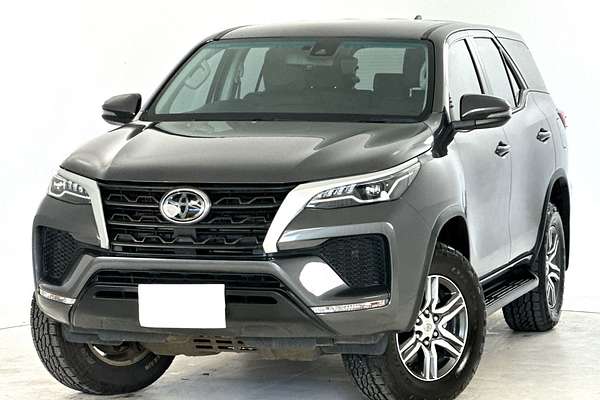 2022 Toyota Fortuner GX GUN156R