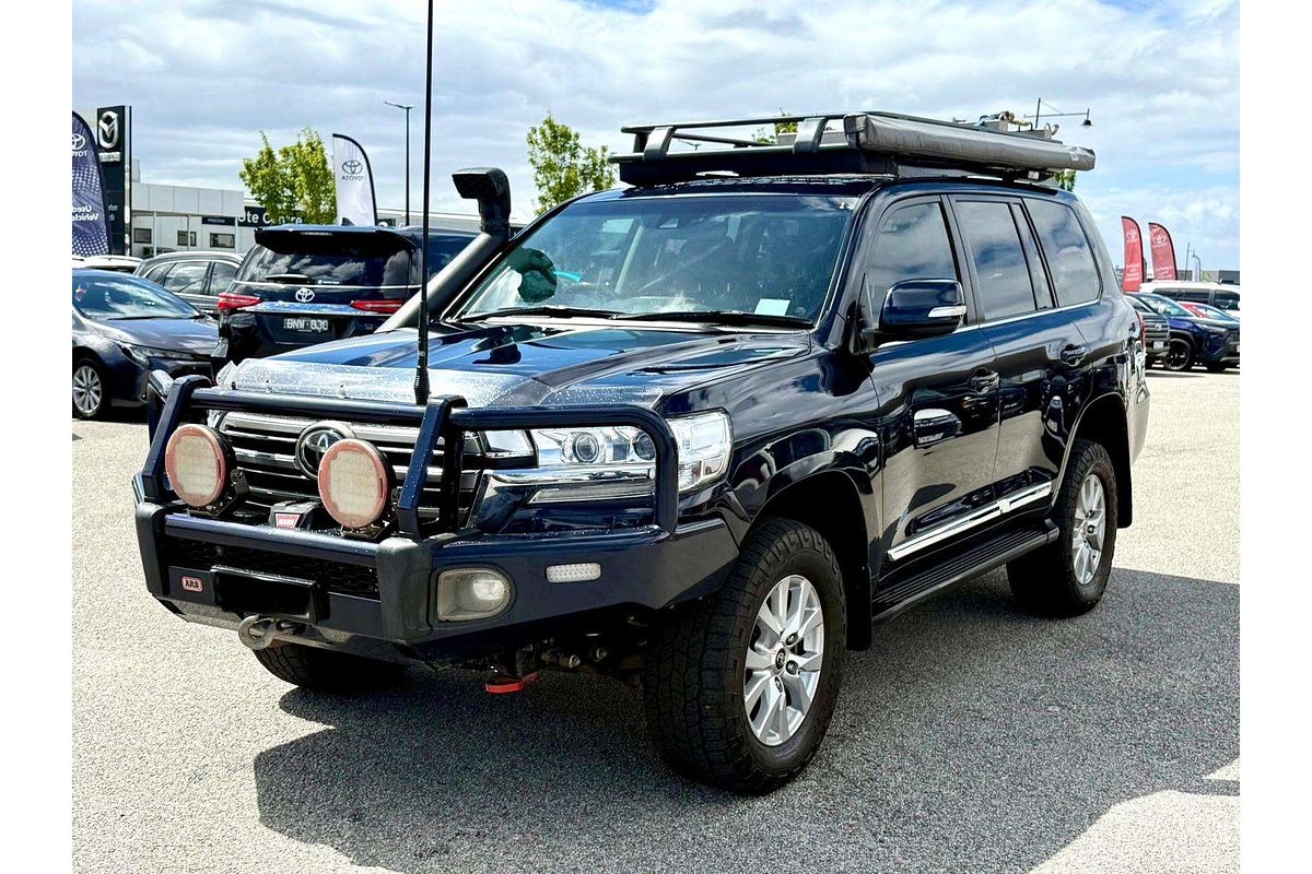 2017 Toyota Landcruiser Sahara VDJ200R