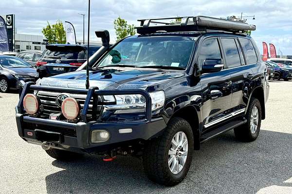 2017 Toyota Landcruiser Sahara VDJ200R