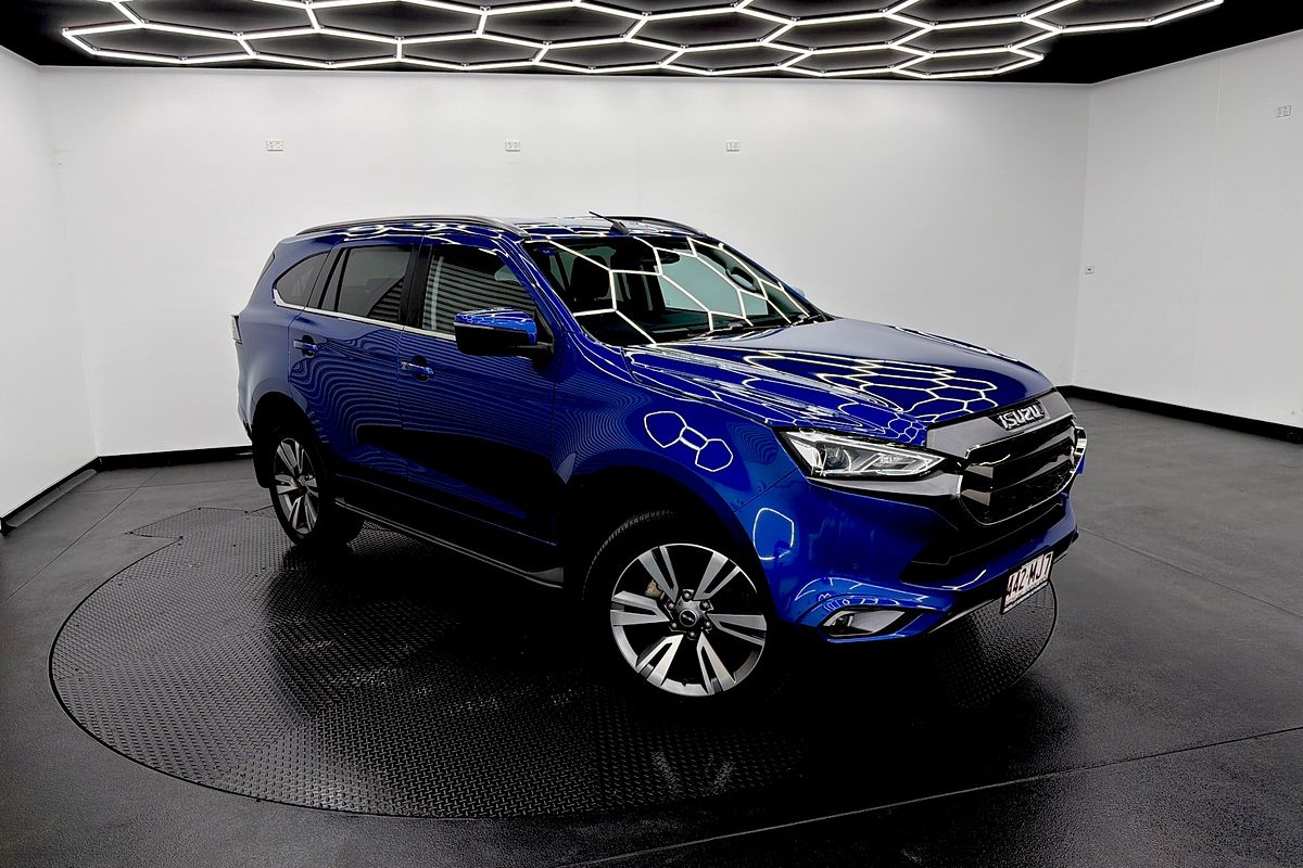 2023 Isuzu MU-X LS-T