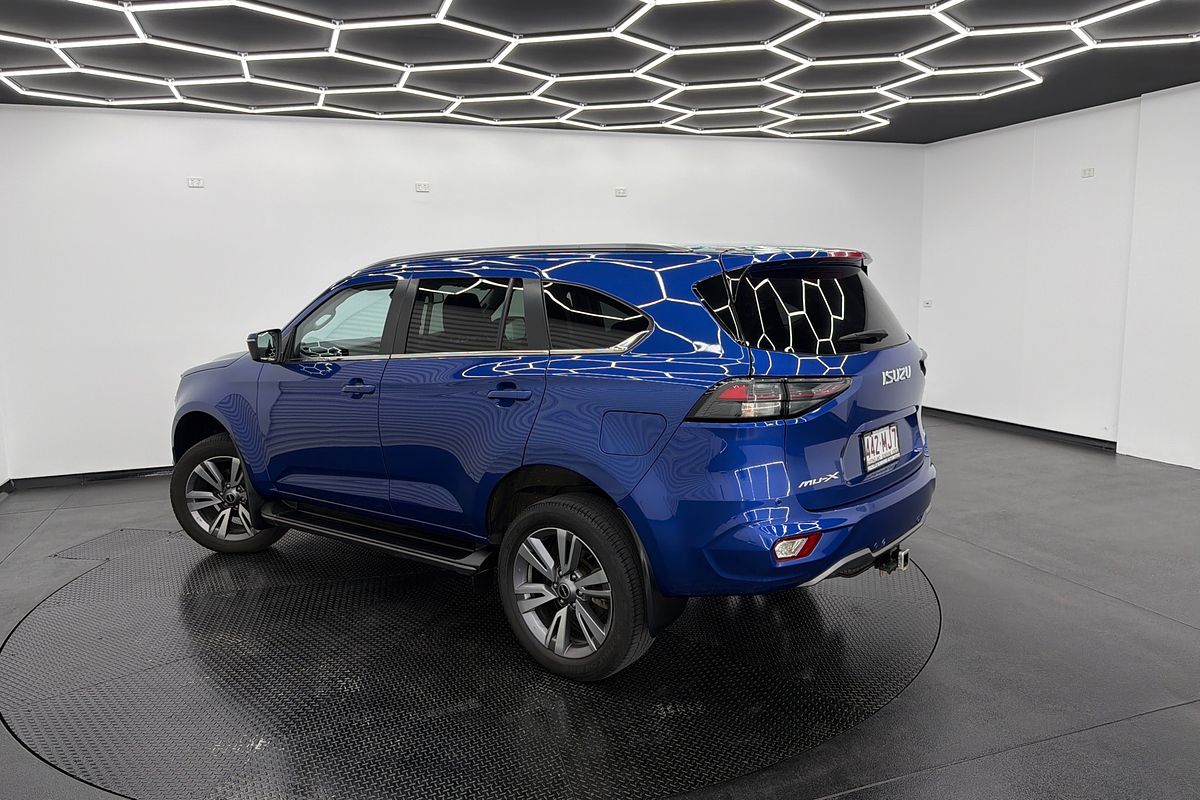2023 Isuzu MU-X LS-T