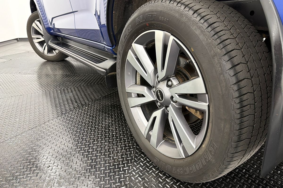 2023 Isuzu MU-X LS-T