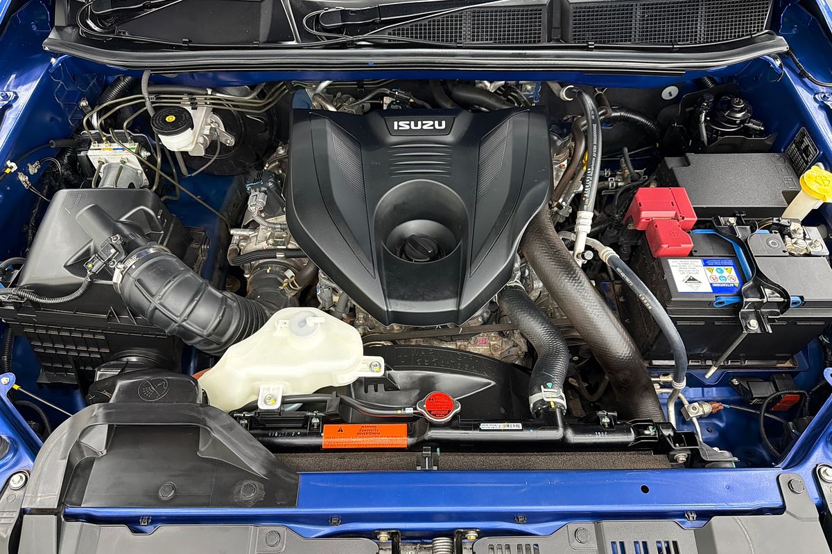 2023 Isuzu MU-X LS-T