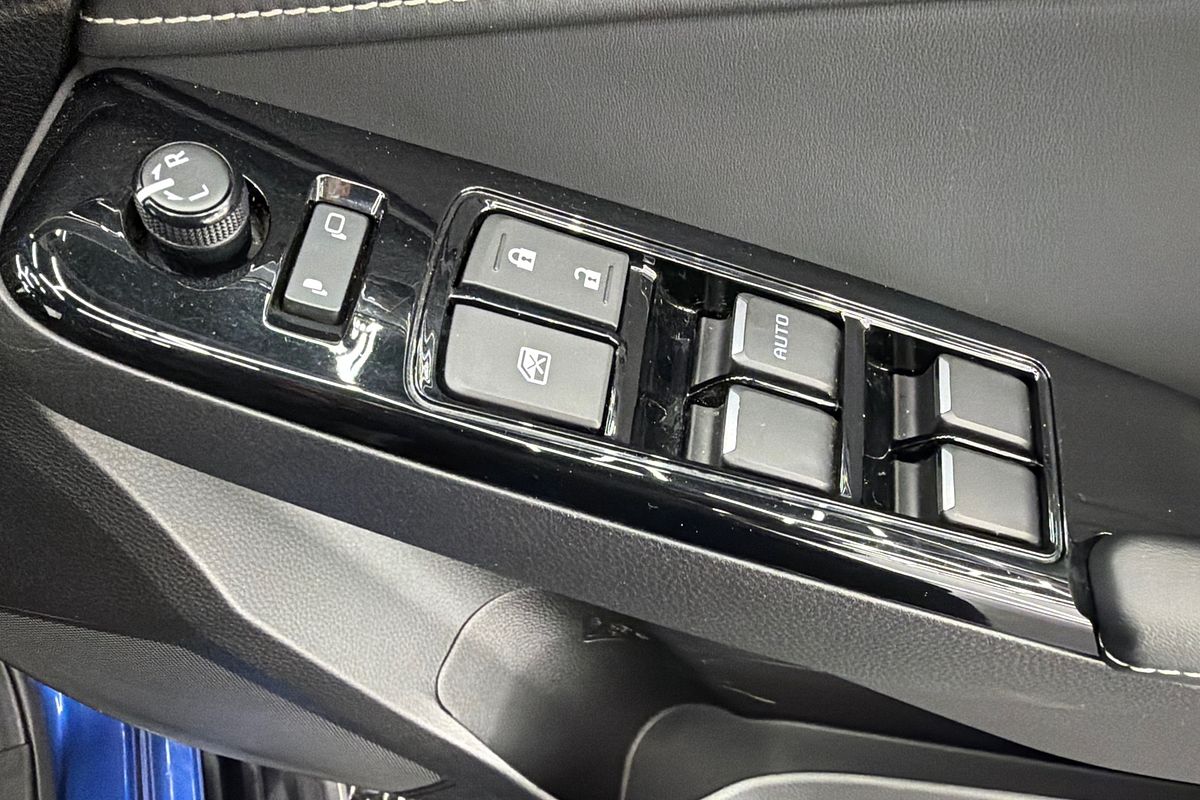 2023 Isuzu MU-X LS-T