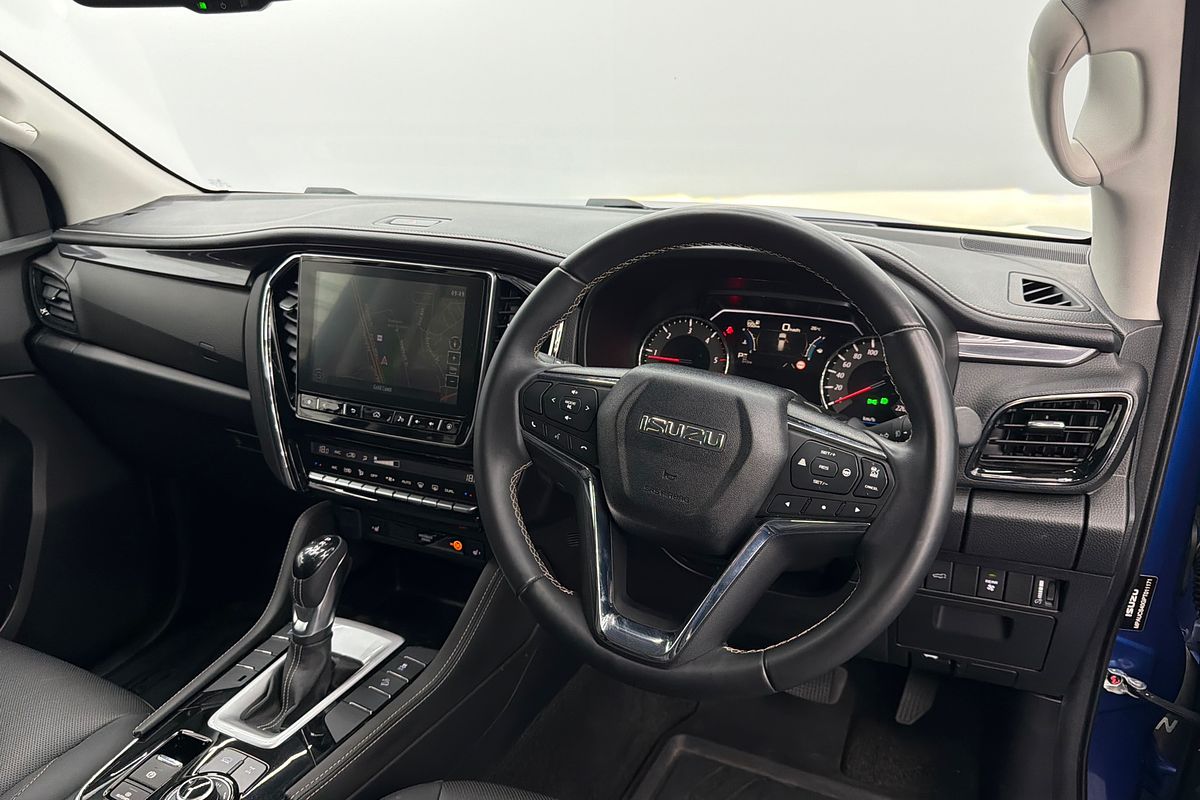 2023 Isuzu MU-X LS-T