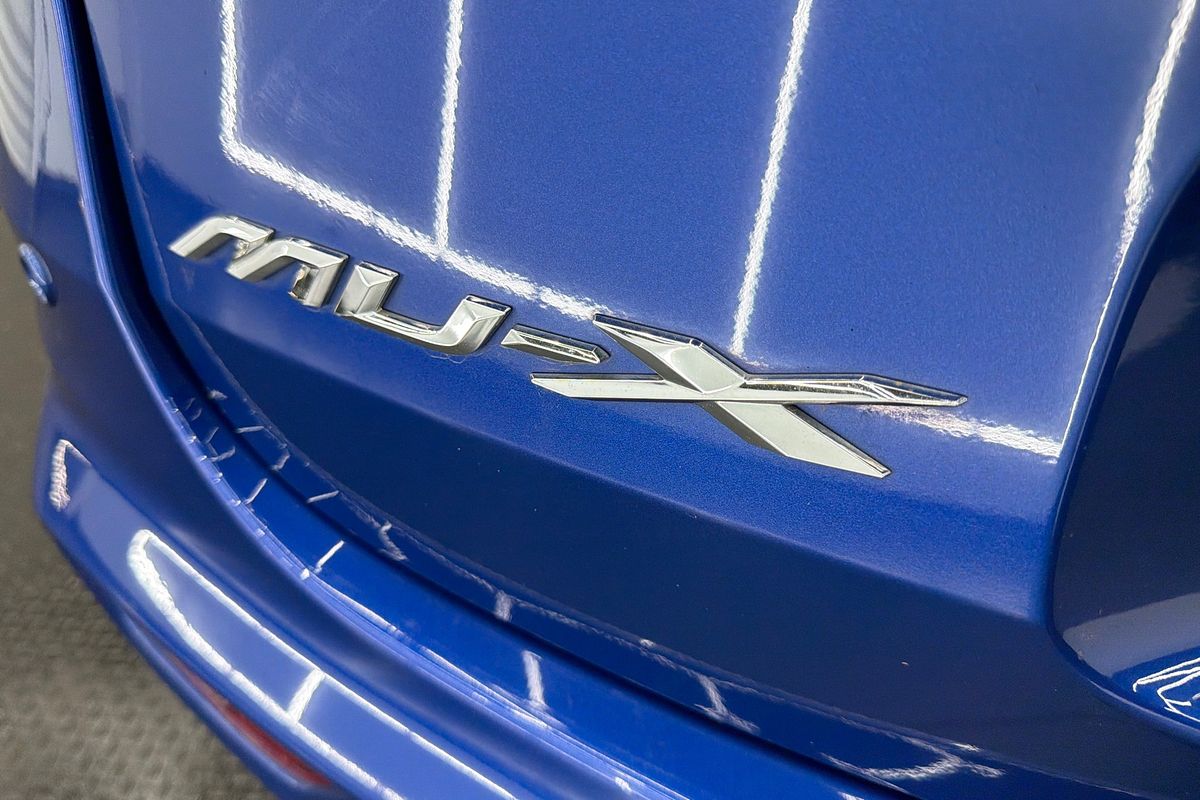 2023 Isuzu MU-X LS-T