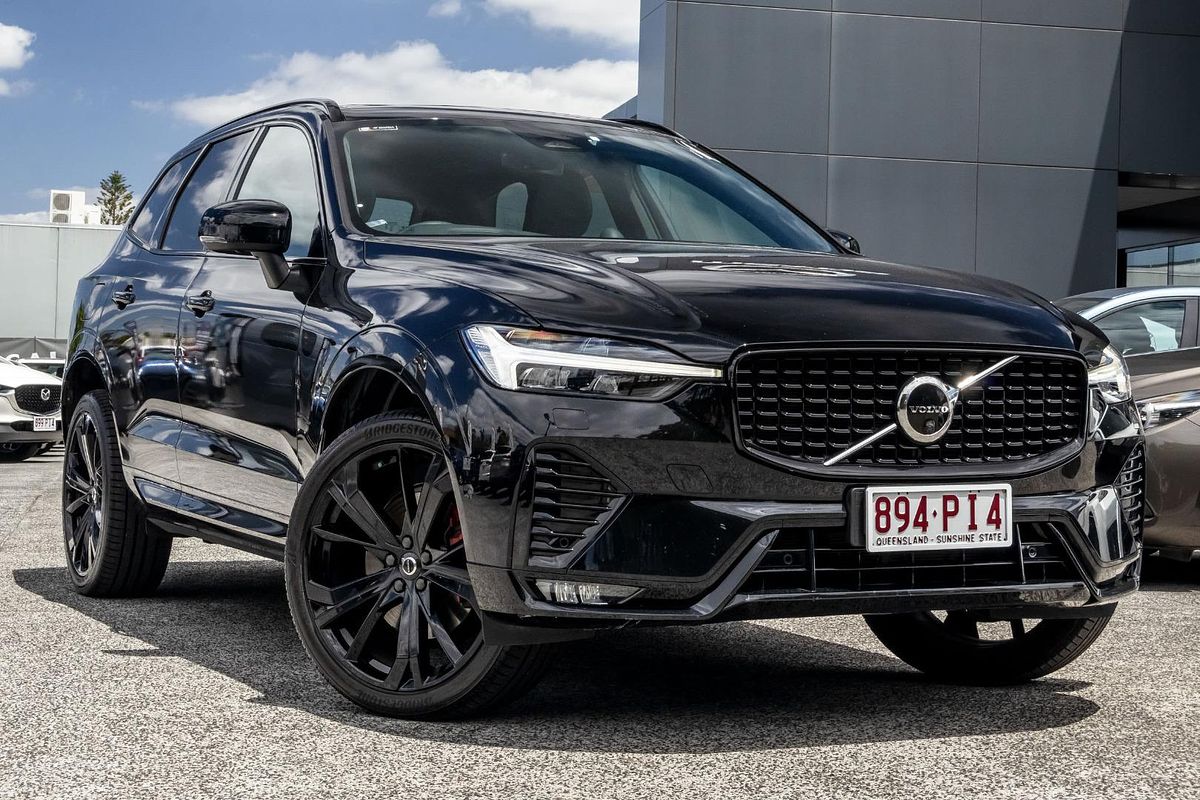 2021 Volvo XC60 B6 R-Design