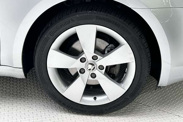 2015 SKODA Octavia Ambition Plus 110TSI NE thumb-9