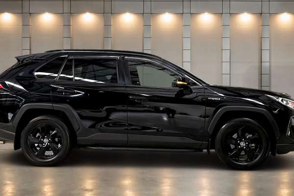 2020 Toyota RAV4 GXL AXAH52R