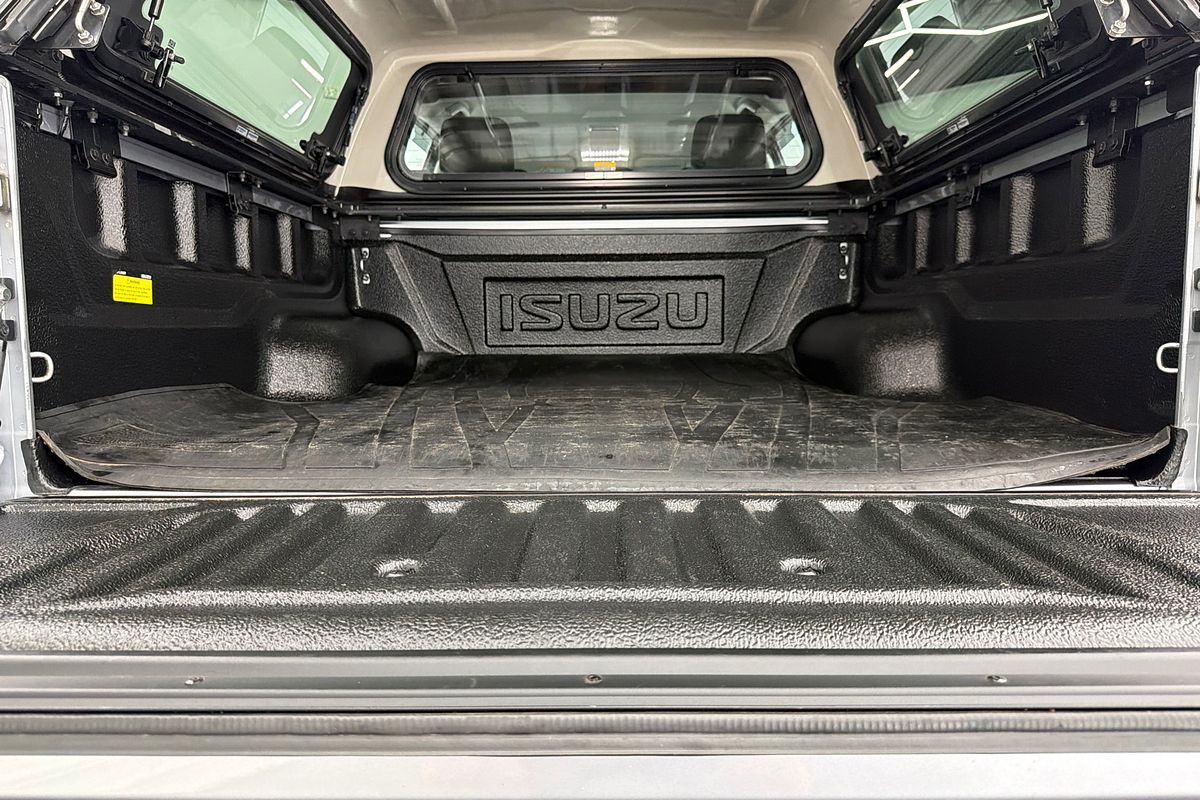 2022 Isuzu D-MAX LS-U  4X4