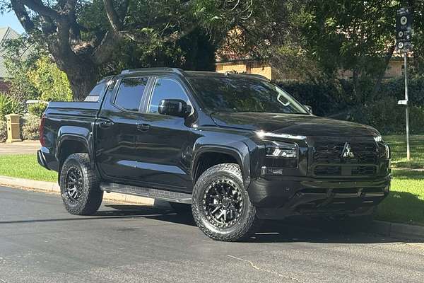 2025 Mitsubishi Triton GSR MV 4X4