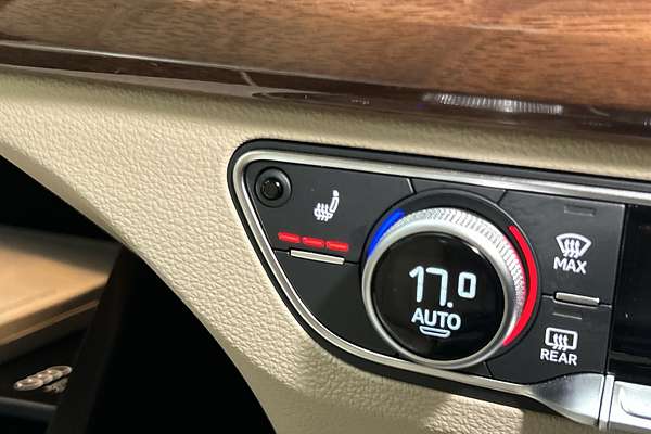 2024 Audi Q5 35 TDI FY thumb-16