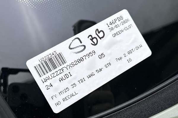 2024 Audi Q5 35 TDI FY thumb-23