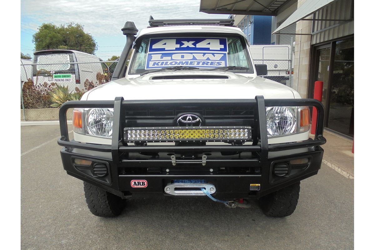 2010 Toyota Landcruiser Workmate Troopcarrier VDJ78R