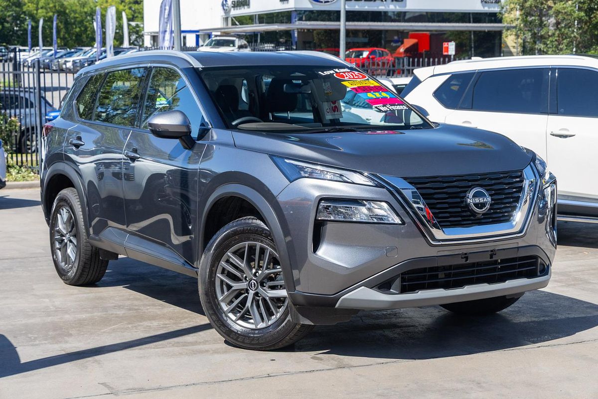 2025 Nissan X-TRAIL ST T33