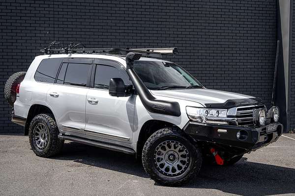 2019 Toyota Landcruiser Sahara VDJ200R