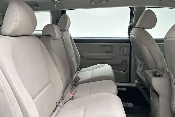 2018 Kia Carnival S YP thumb-11