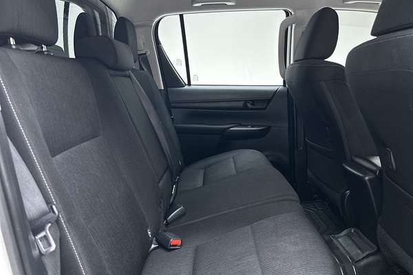 2021 Toyota Hilux SR GUN126R 4X4 thumb-10