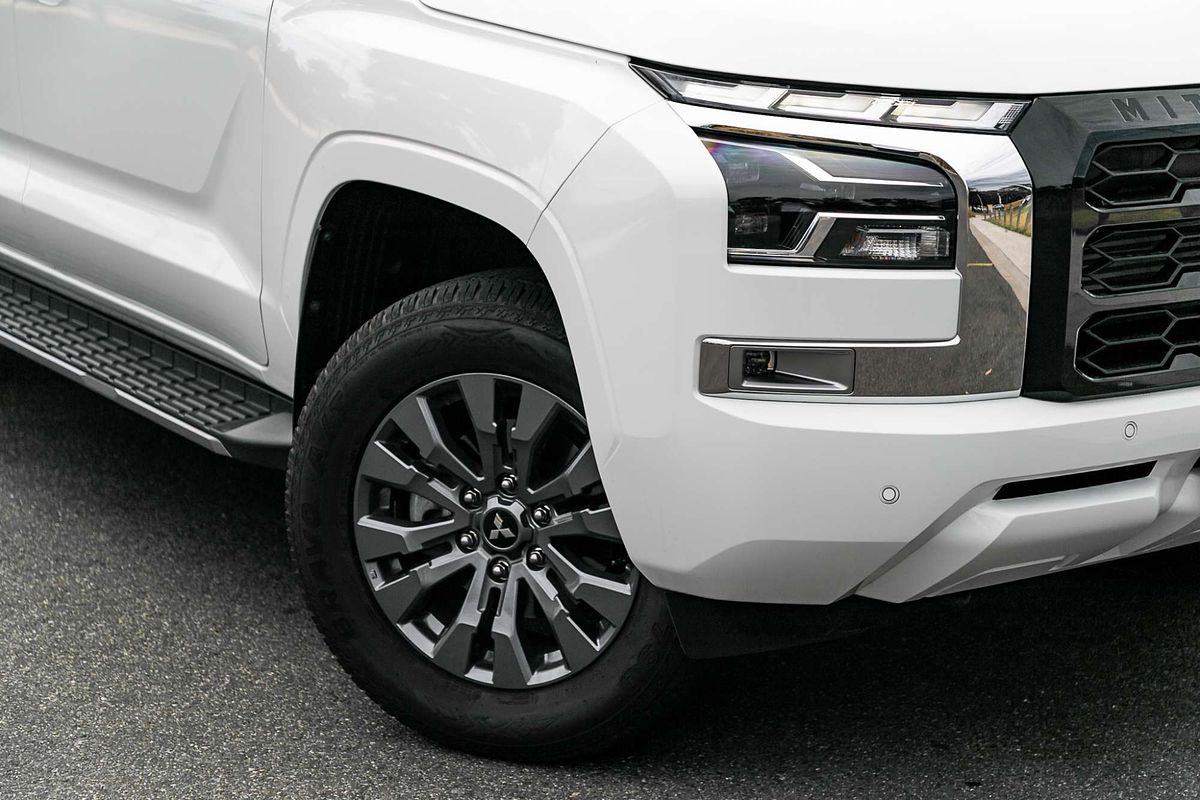 2024 Mitsubishi Triton GLX MV 4X4