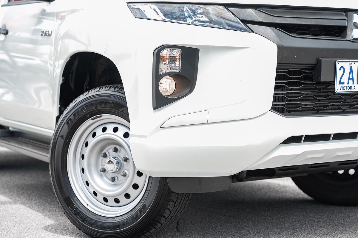 2024 Mitsubishi Triton GLX MR 4X4