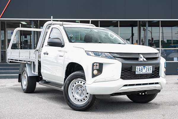 2024 Mitsubishi Triton GLX MR 4X4