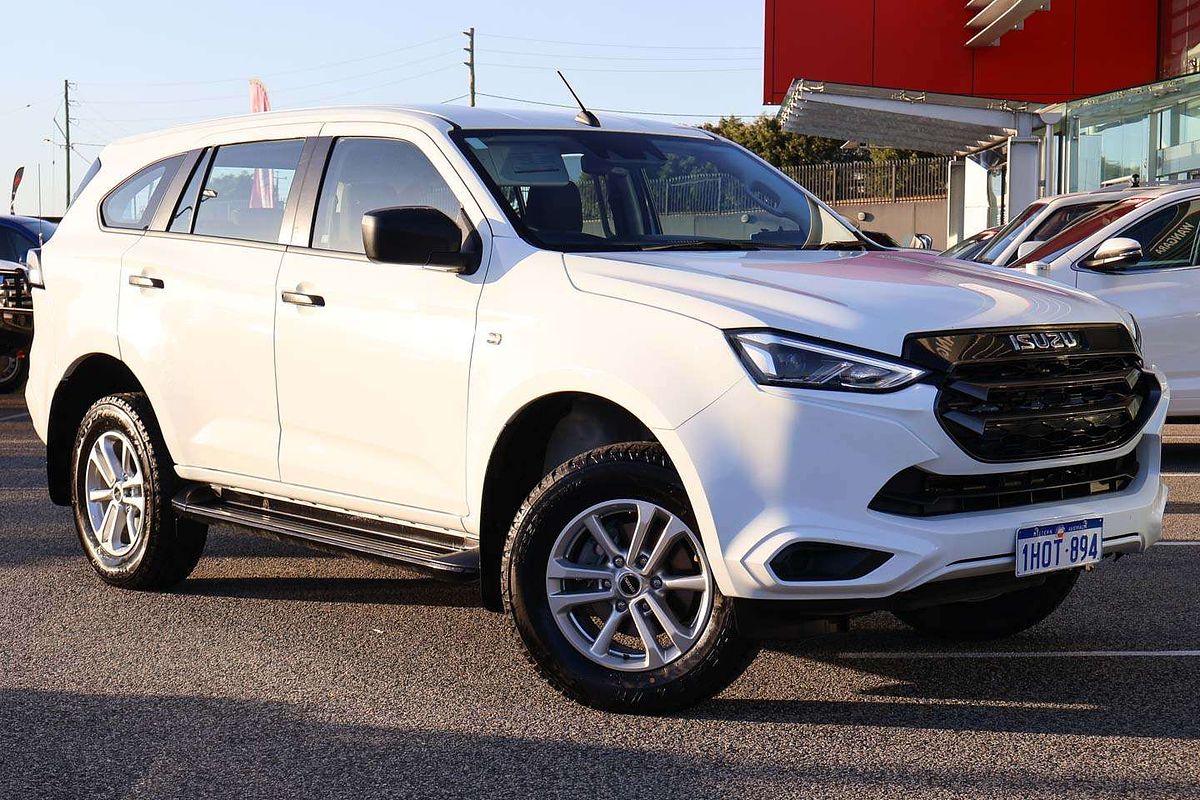2022 Isuzu MU-X LS-M