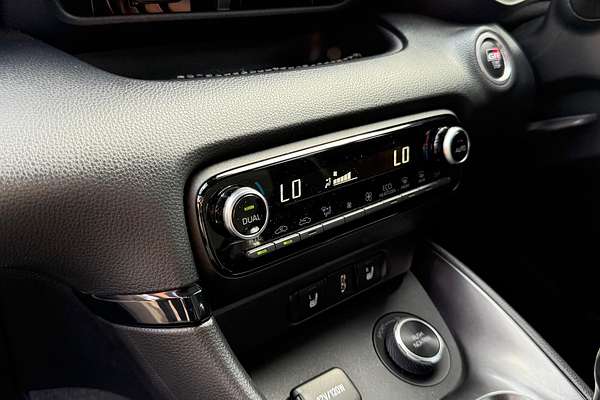 2021 Toyota Yaris GR GXPA16R thumb-24