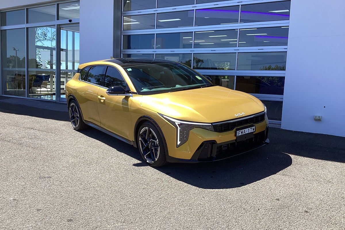 2026 Kia K4 GT-Line CL4m