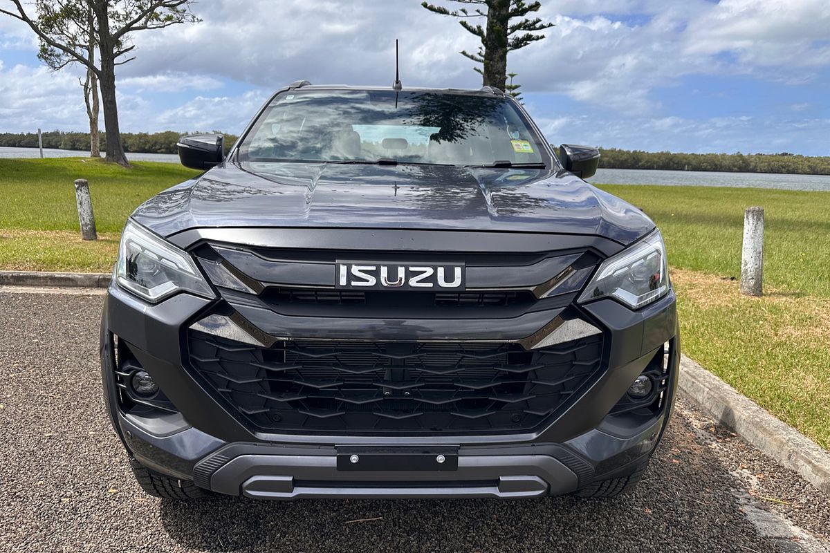 2025 Isuzu D-MAX X-TERRAIN 4X4