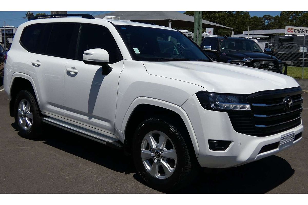 2023 Toyota Landcruiser GXL FJA300R
