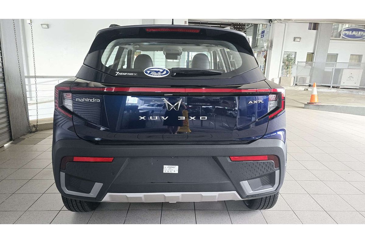 XUV 3X0 AX7L PM AT EXP ZY