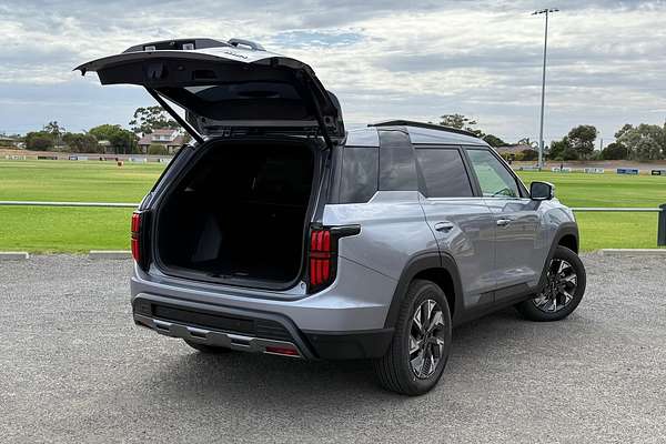 2025 KGM Torres EVX U100 thumb-8