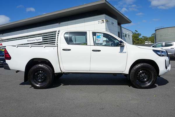 2022 Toyota Hilux Workmate GUN125R thumb-3