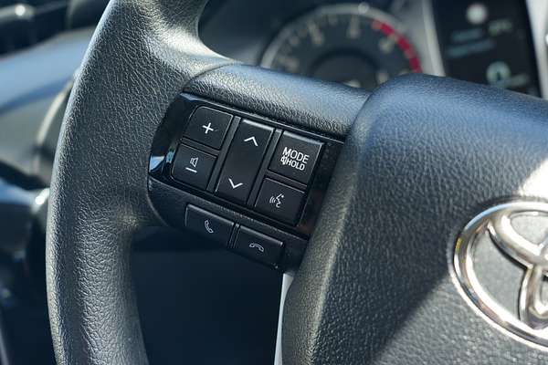 2022 Toyota Hilux Workmate GUN125R thumb-12