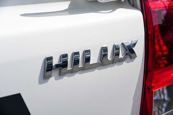 2022 Toyota Hilux Workmate GUN125R thumb-18