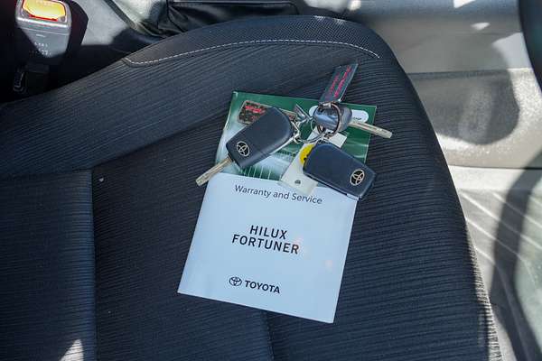 2023 Toyota Hilux SR GUN126R 4X4 thumb-20