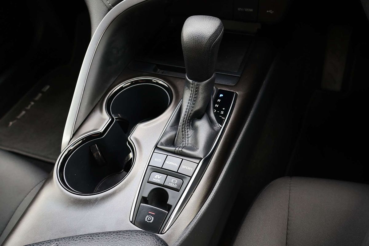 2024 Toyota Camry Ascent AXVH70R