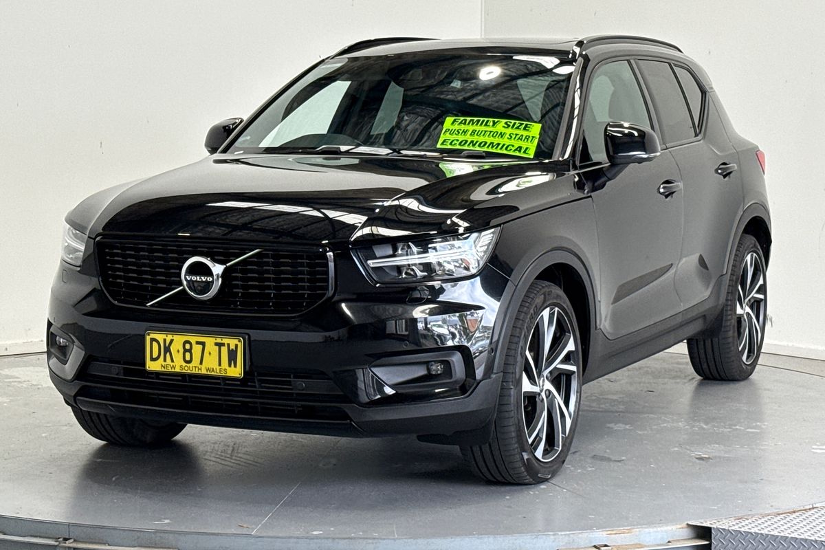 2020 Volvo XC40 T5 R-Design