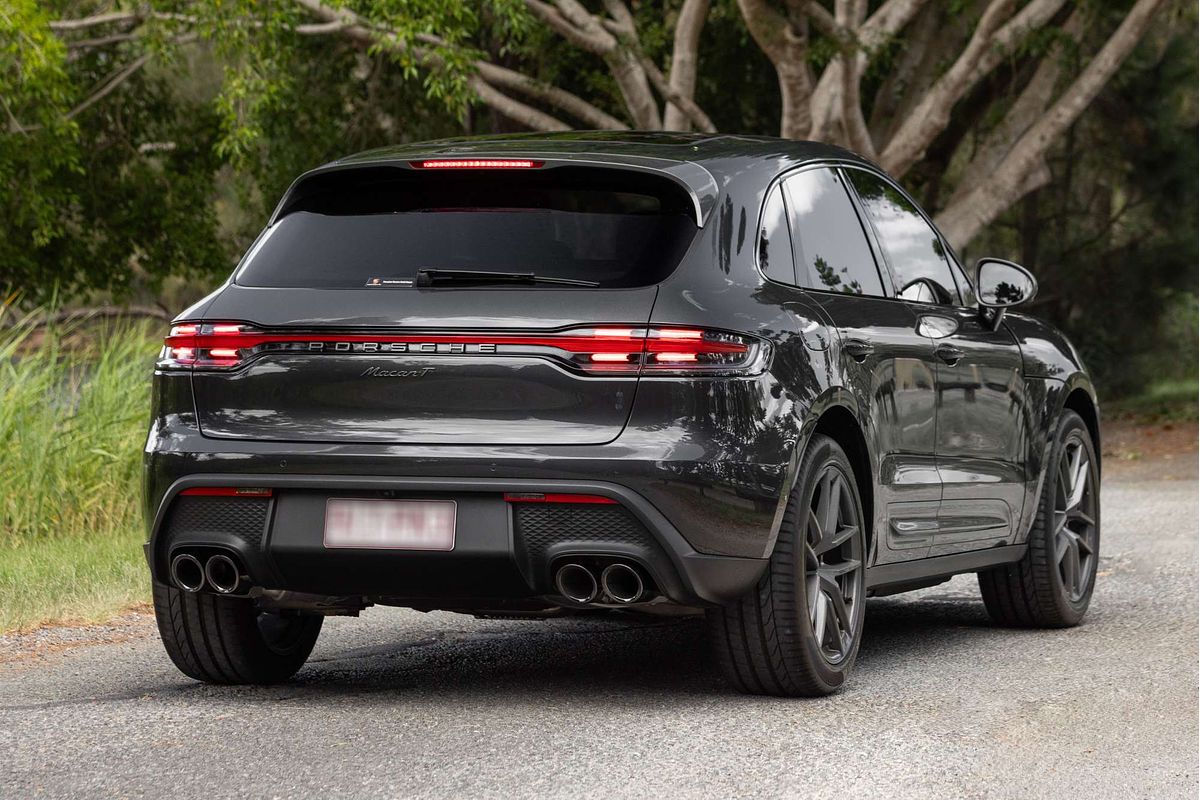 2024 Porsche Macan T 95B