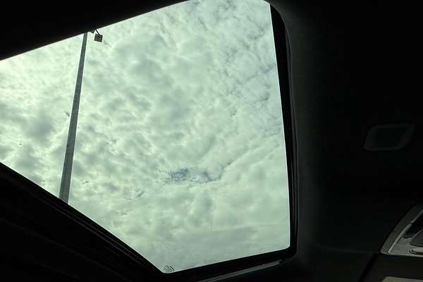 2025 KGM Torres EVX U100 thumb-29