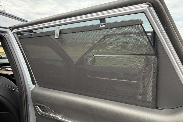 2025 KGM Torres EVX U100 thumb-34