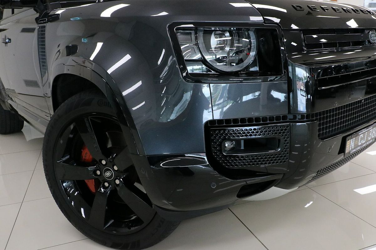 2022 Land Rover Defender 110 D300 X L663