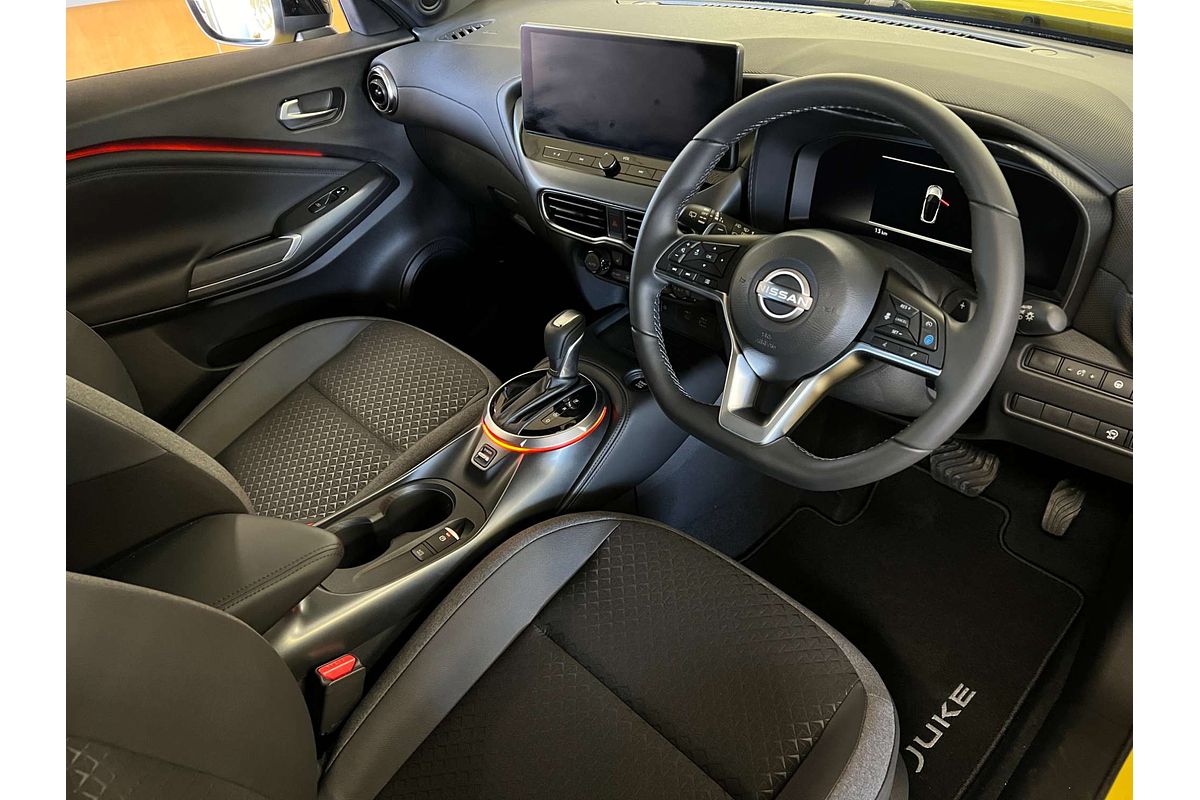 2024 Nissan JUKE ST-L F16