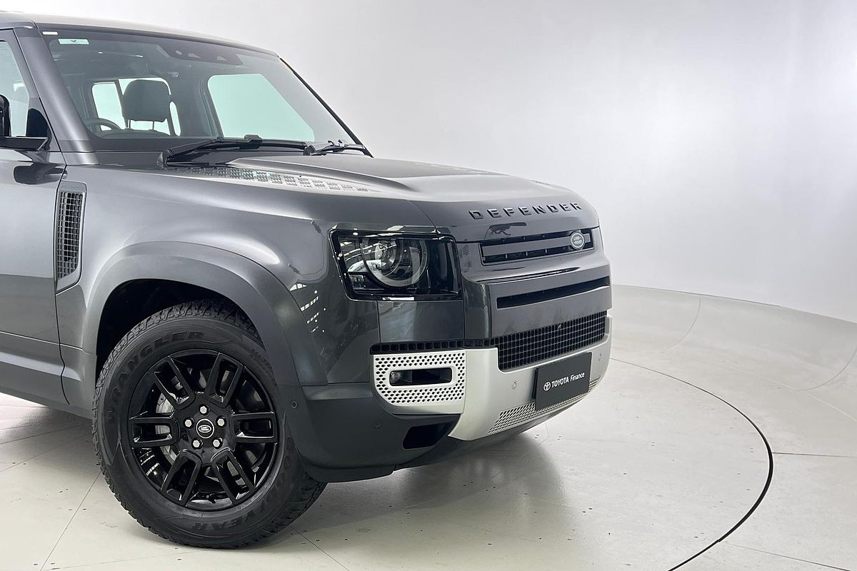 2022 Land Rover Defender 110 D300 SE L663