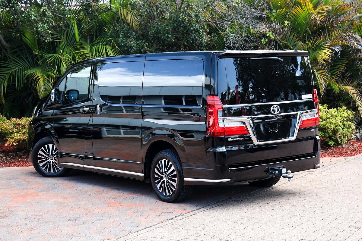 2023 Toyota Granvia VX GDH303R