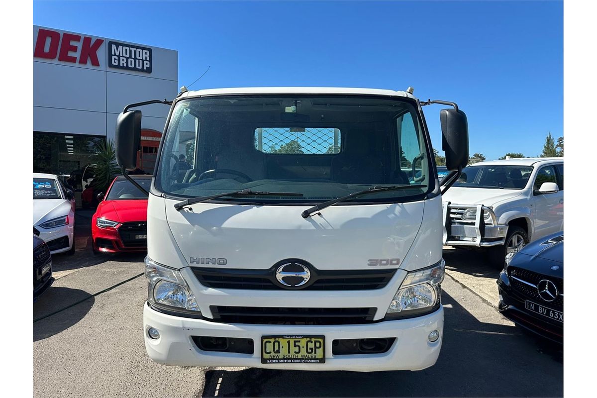 2018 Hino 300 Series 617 4x2 MWB