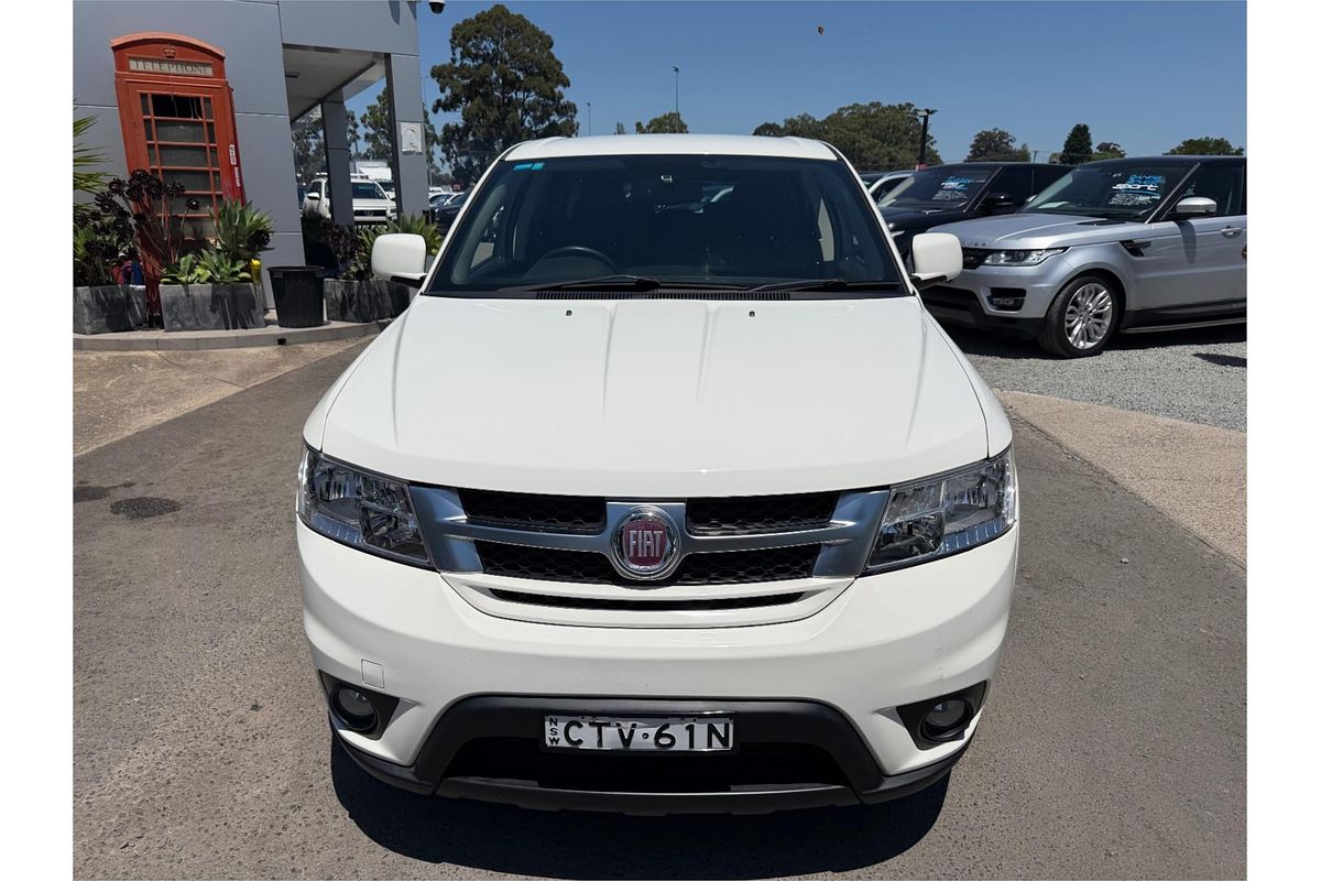 2014 Fiat Freemont Base JF